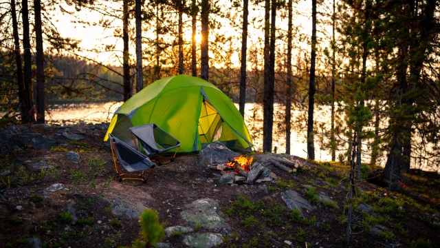 how to heat a tent without electricity