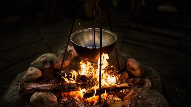 How Hot Should Your Campfire Be?