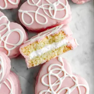 Copycat Little Debbie Valentine Cakes